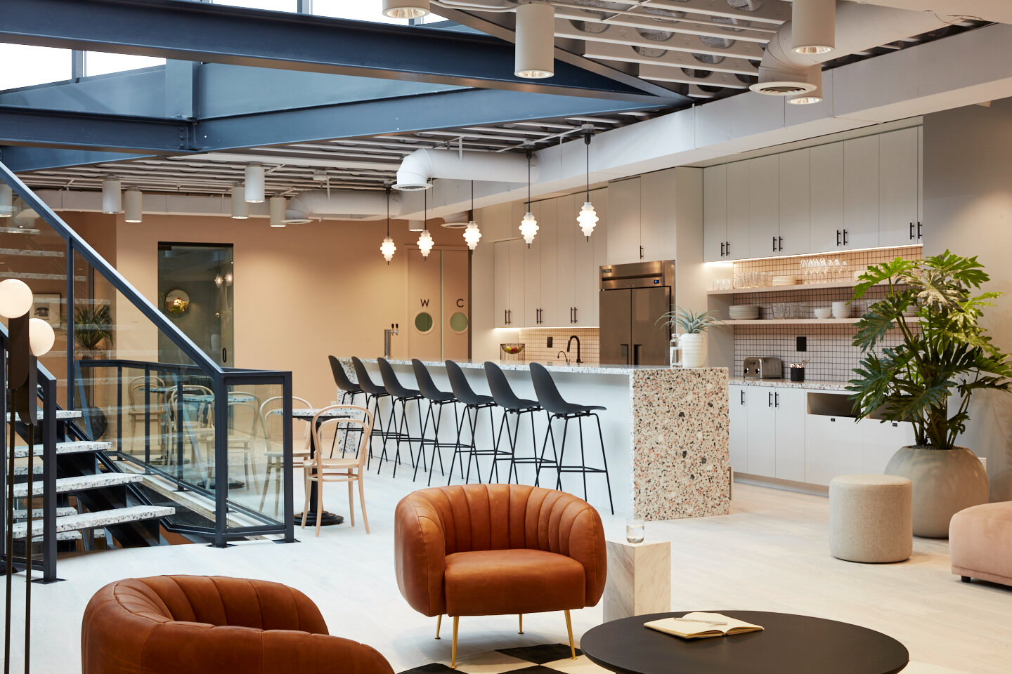 Creative Office Space: How to Create a Cosy and Inviting Space